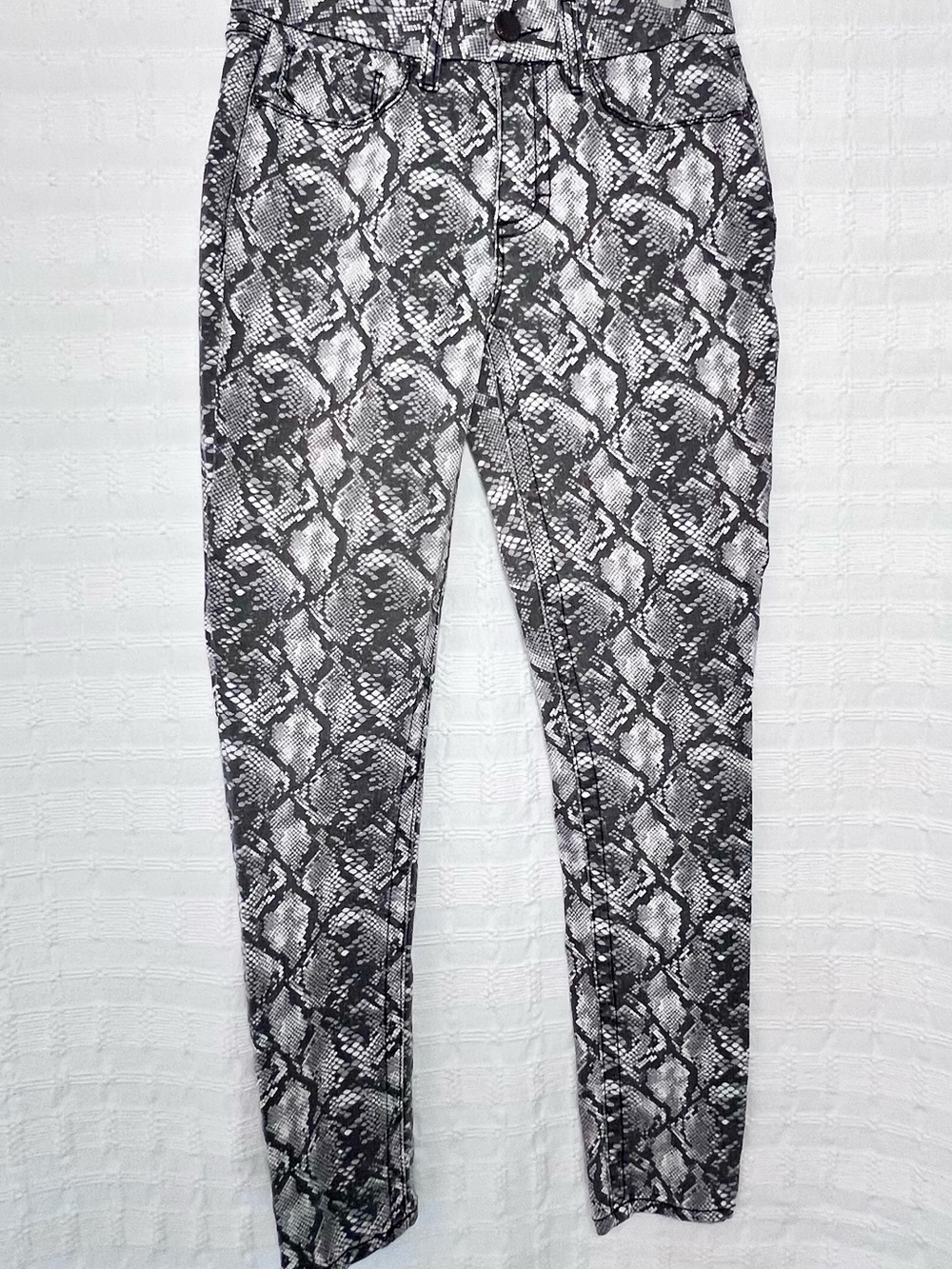 Seven7 Black & White Snake-Print Chinos